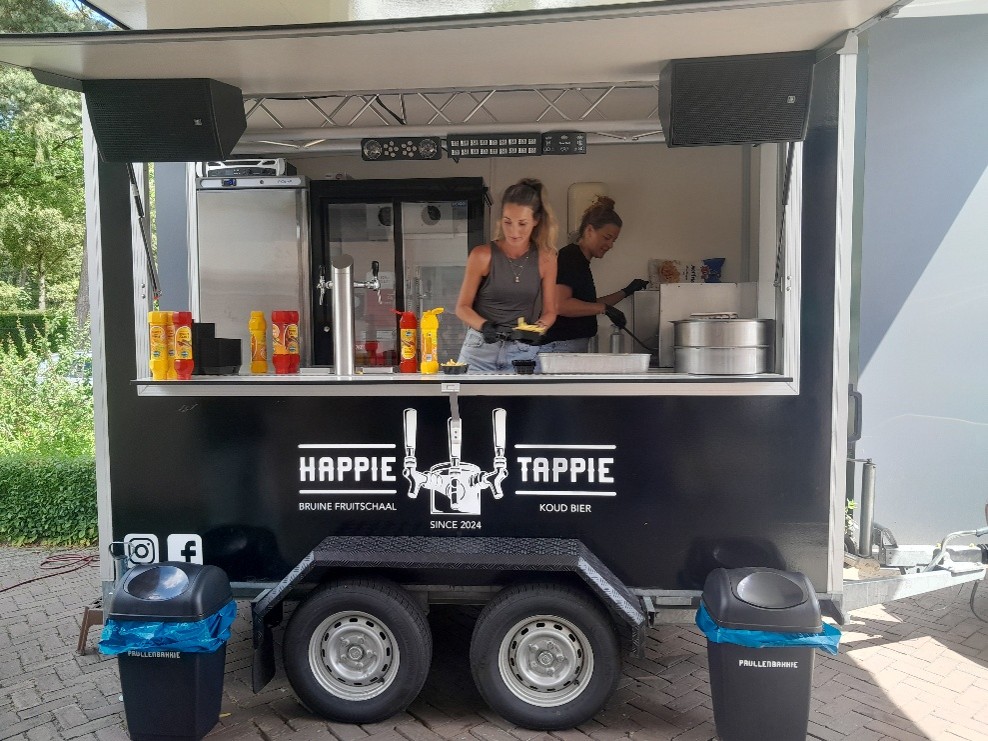 Frietkraam voor de deur